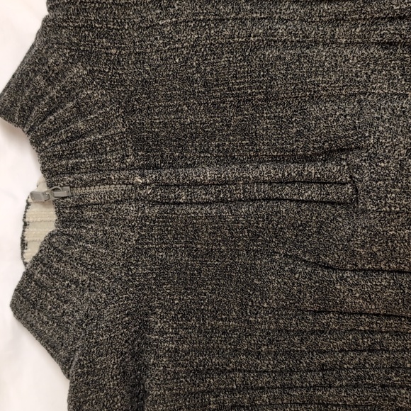 XL long sleeve sweater - Picture 2 of 5